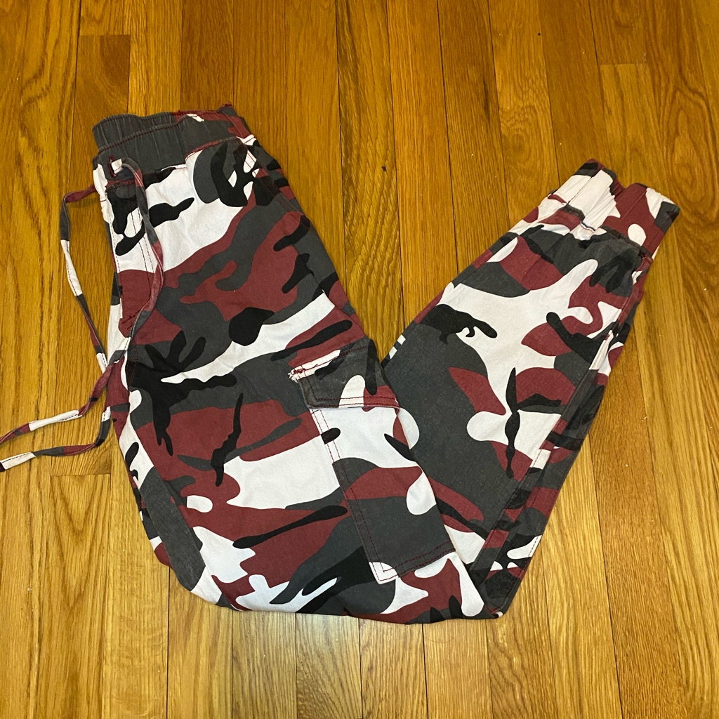 Women Red Camo Joggers